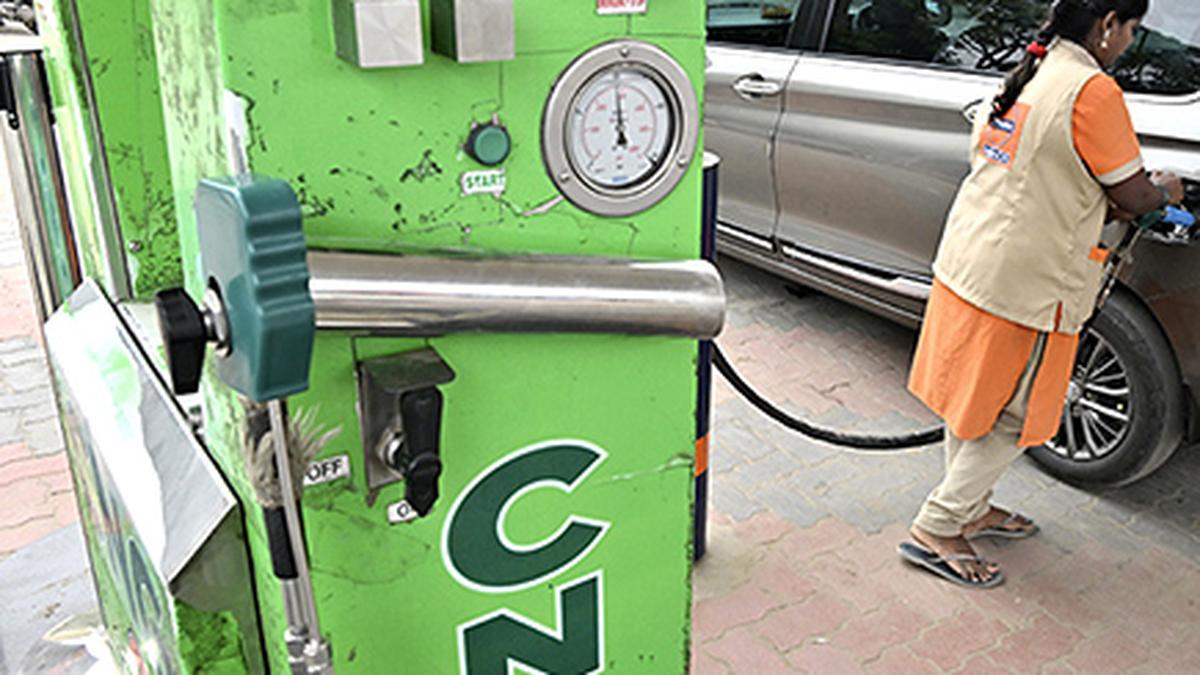 PNGRB Wants GST on CNG Vehicles to Be Lowered, No Excise on CBG: What It Means for You